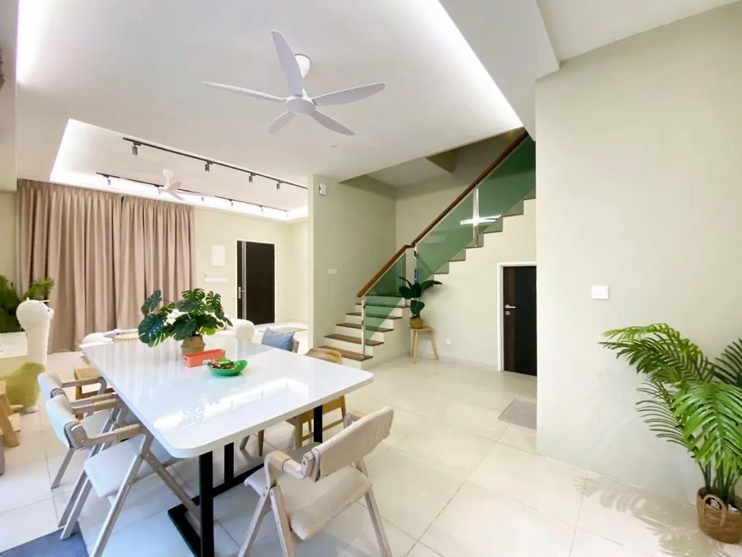 Brandnew Premium House 4Room12Pax@Alma Near Jusco Bukit Mertajam Holiday home