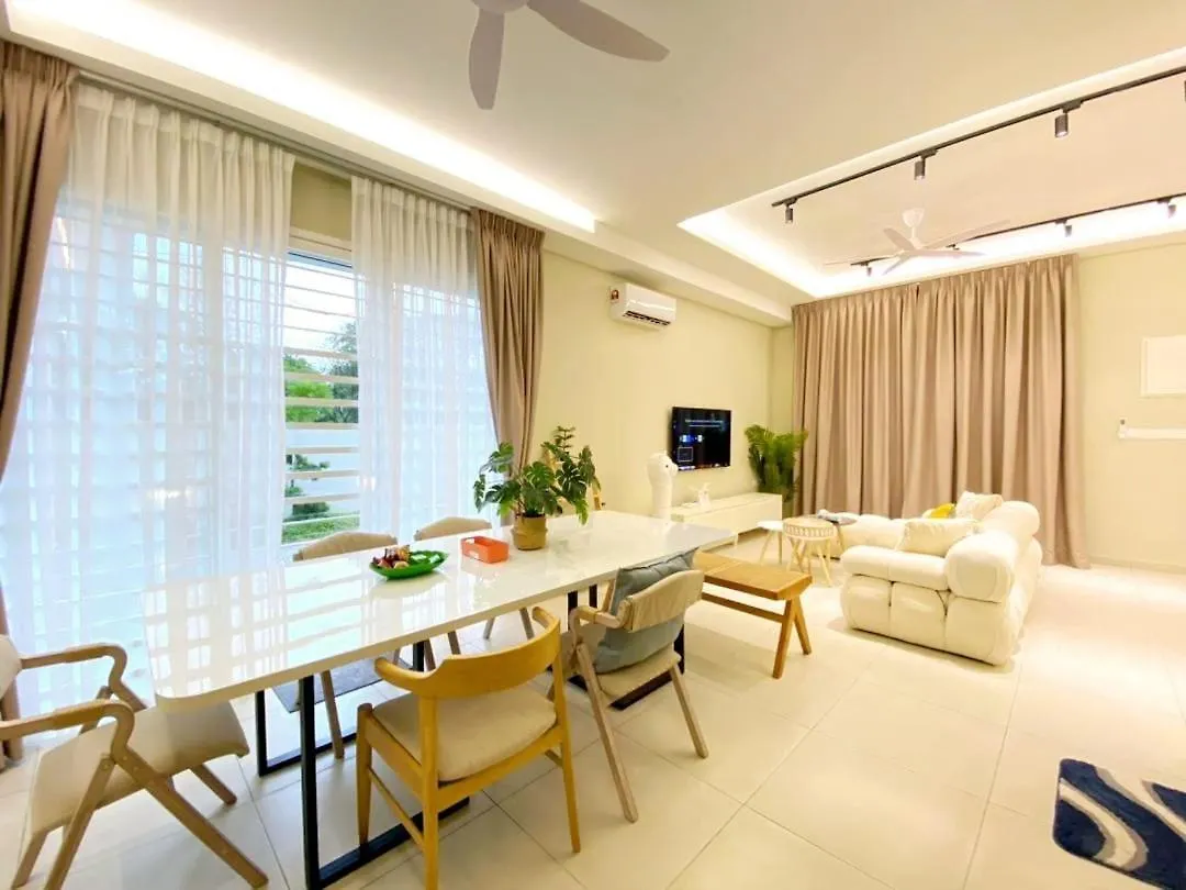 Holiday home Brandnew Premium House 4Room12Pax@Alma Near Jusco Bukit Mertajam