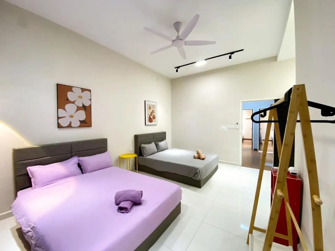 Brandnew Premium House 4Room12Pax@Alma Near Jusco ブキッ・ムルタジャム 別荘