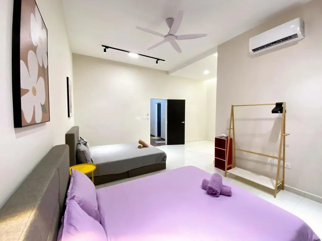 別荘 Brandnew Premium House 4Room12Pax@Alma Near Jusco ブキッ・ムルタジャム